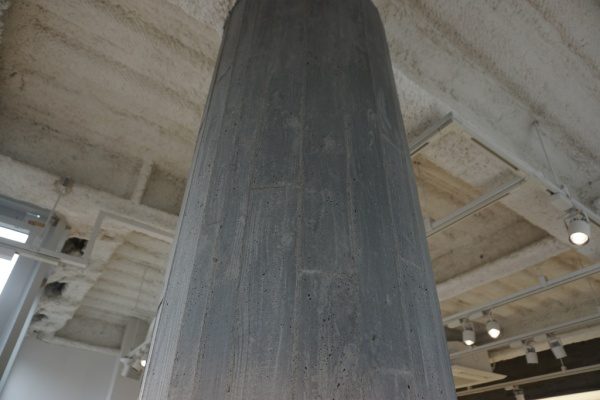 丸柱に対して施工した例