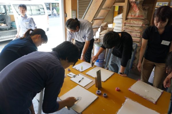 リノベーションカレッジでサンプル作り体験