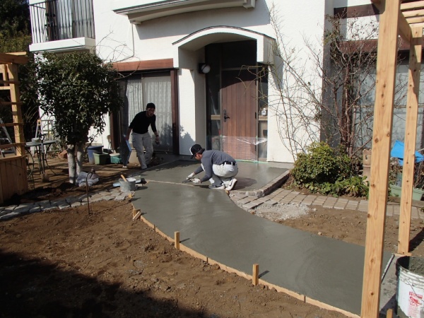 洗い出し仕上げ 住宅のアプローチの施工 原田左官のブログ