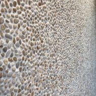 壁面で大きい石の洗い出しが可能な画期的な材料！洗い出しネット