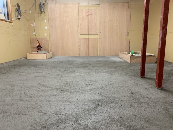 キーセルE500で施工した原田左官タイルライブラリーの床。施工完了の状態
