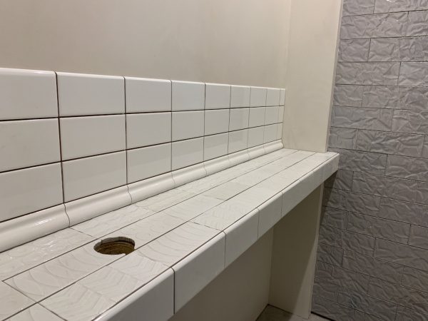 カウンタータイル。原田左官タイルライブラリーに施工