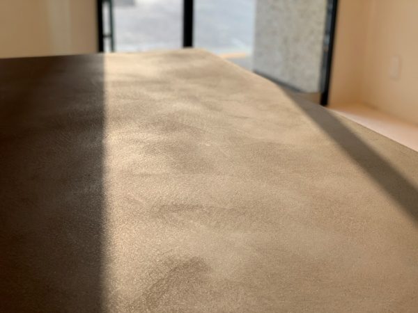 本聚楽土の「風土～FUUDO～」で施工したテーブル天板