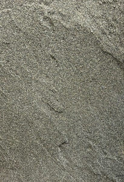 湘南の砂を使った壁サンプル。鏝波を残したタイプ