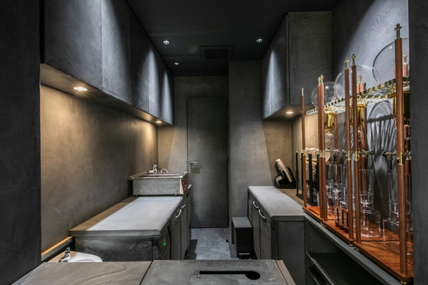 モールテックス - 店内ほぼ全てを包んだ施工 | - 施工事例・仕上げ