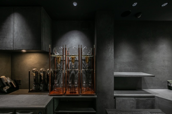 モールテックス - 店内ほぼ全てを包んだ施工 | - 施工事例・仕上げ