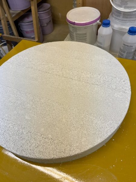 白系の版築パネル