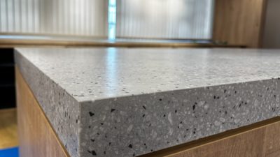 ビールストーン オフィスのカウンター天板に施工