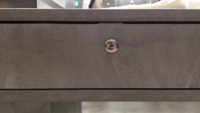 モールテックス　ディスプレイテーブルに施工