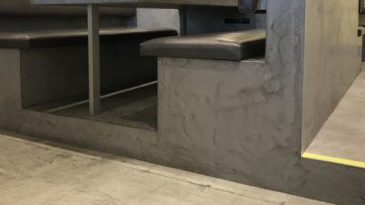 モールテックス飲食店のカウンターテーブルに施工