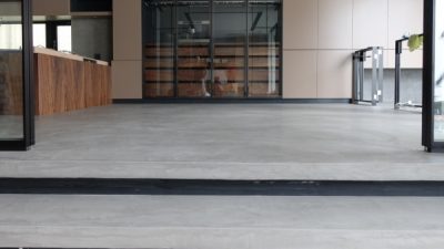 モールテックス　住宅の壁面・床面に施工