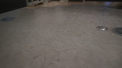 モールテックス　ショールームの床に施工