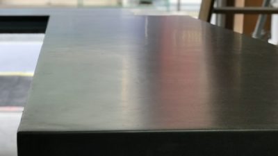 モールテックス　テーブル天板を施工