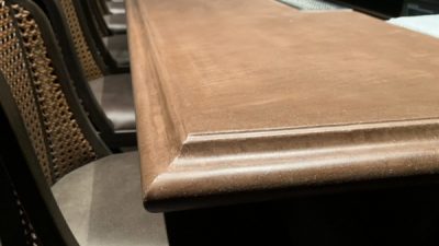 オルトレマテリア　銀座スターバー　カウンターに施工