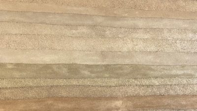 「塗り版築」色数を絞って豊かな表情を表す
