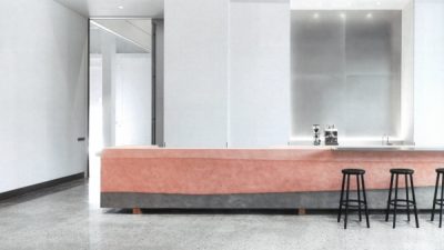 商店建築3月号に塗り版築のカウンター掲載