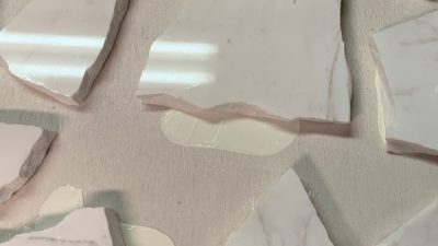 人工大理石を入れたビールストーン