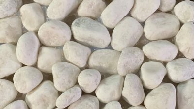 大きな石の埋め込み