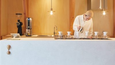 セメント研ぎ出し - カフェカウンターに施工