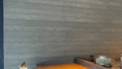 塗り版築 - 飲食店の壁面に施工