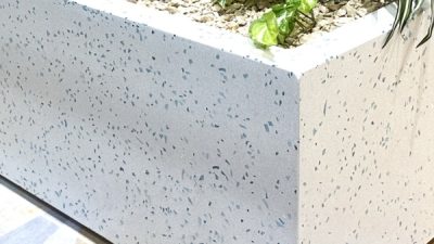 【施工事例】初の試み～ビールストーンにプラスチック片を混ぜる