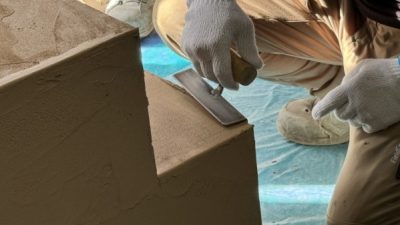 少人数講習で一生モノの「左官技術」を掴む