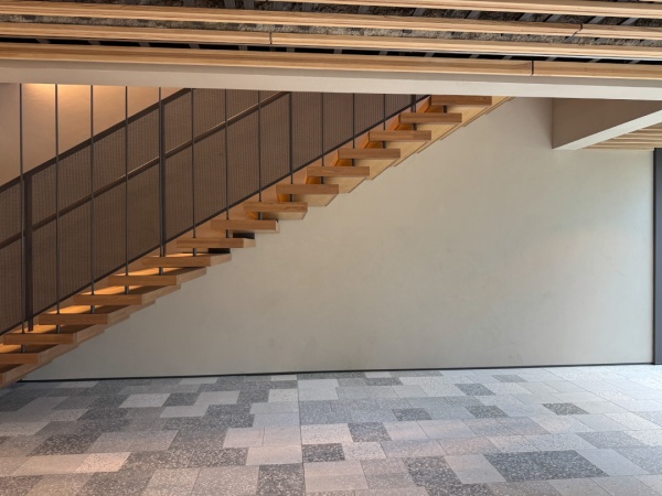 プラスタルポリーブルで施工した大面積の壁