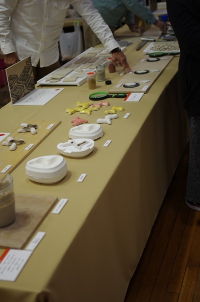 様々なタイル展示品