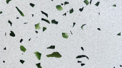 ビールストーン 緑ガラスを入れたサンプル