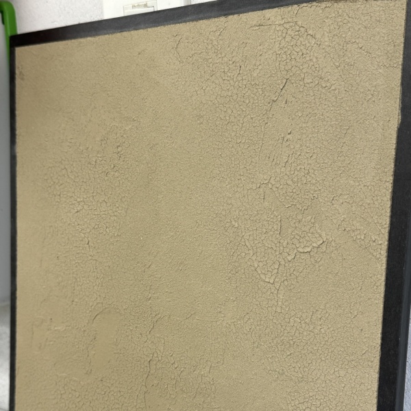 マッテオ・ブリオーニ(matteobrioni)のワビ仕上げ壁サンプル。型番：SP9323