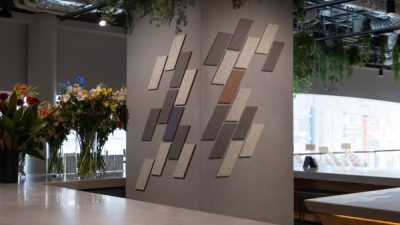 ポリーブル - オフィスの柱に施工