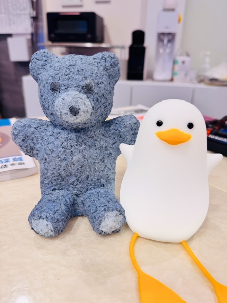 NURU DENIM(塗るデニム)で作った熊のぬいぐるみ