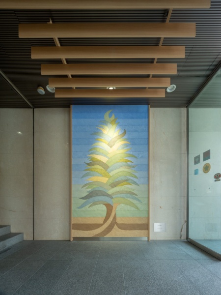 千駄木REC様のオフィスエントランス壁に施工したプラスタル塗り版築