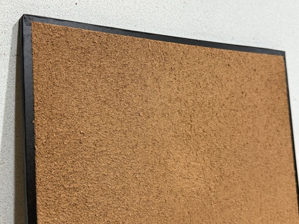 鏝塗り仕上げのコルク入りオルトレマテリアサンプル
