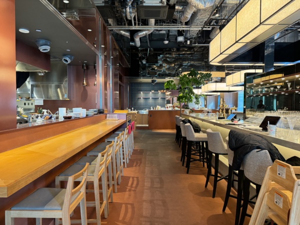 「風土～FUUDO～」で施工した飲食店の壁。飲食店の店内風景