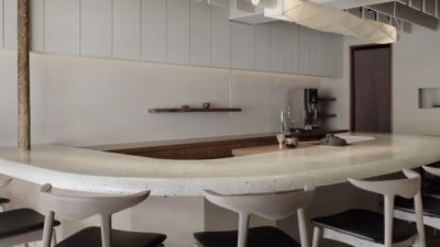 ビールストーン - 飲食店のカウンターテーブルに施工