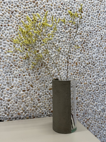 漆喰とガラスの花瓶Glass and Plaster Vase